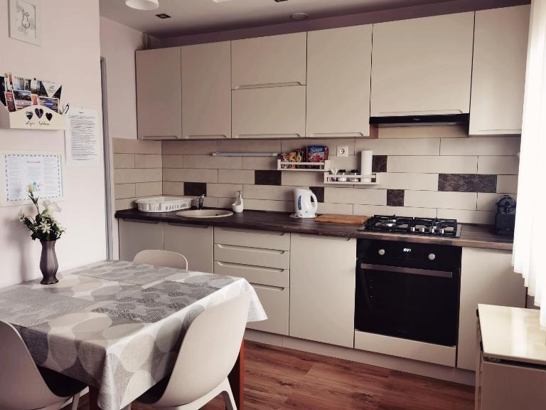 Lujzi apartman - B&B Eger