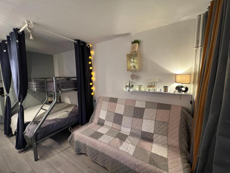 Coquet et accueillant Studio montagne la Mongie - B&B Bagnères-de-Bigorre