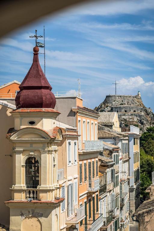 Pentanemi Loft, Corfu Old Town - B&B Karyofyto