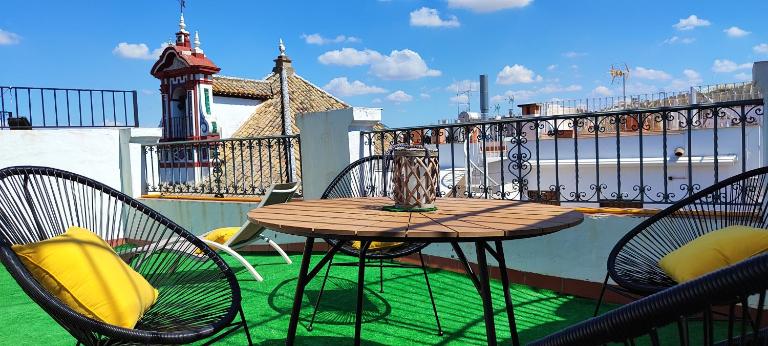 Hostly Orfila 3A-3B exclusive Penthouse-Center-Fibre-Parking Optional - Ferienwohnung Sevilla