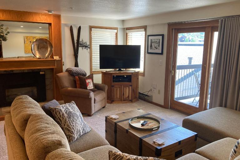 Torian Plum Plaza 302 - B&B Steamboat Springs