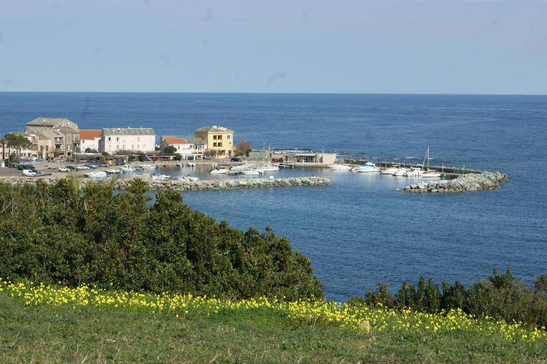 Vue sur mer à Santa Severa - Appartement Les Cyprès - B&B Marine de Luri