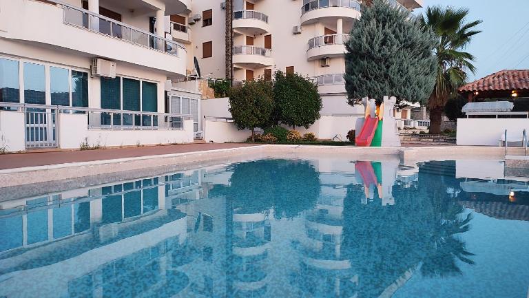 Talia apartments & pool - Bed and Breakfast Dobra Voda