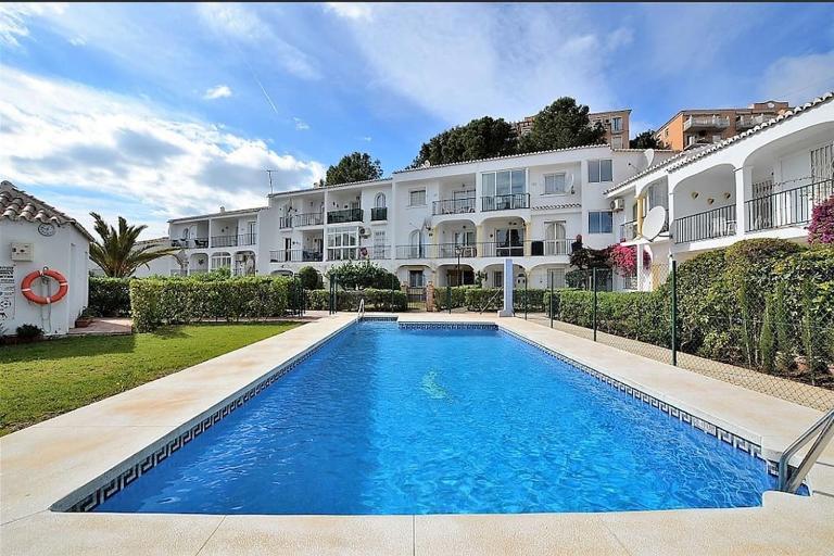 lux 2 kmr app Stella Blanca met zwembaden airco en zeezicht - B&B Fuengirola