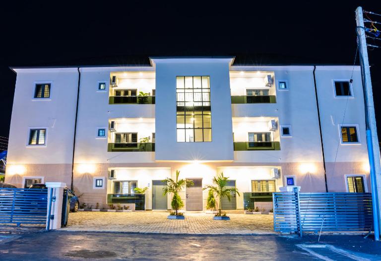 99 MOZILLA APARTMENTS AND SUITES - Ferienwohnung Abuja