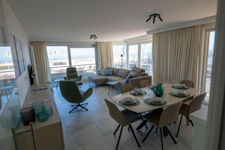 Seaview Terlinck II - Luxe hoekappartement met zeezicht 6 personen - B&B La Panne