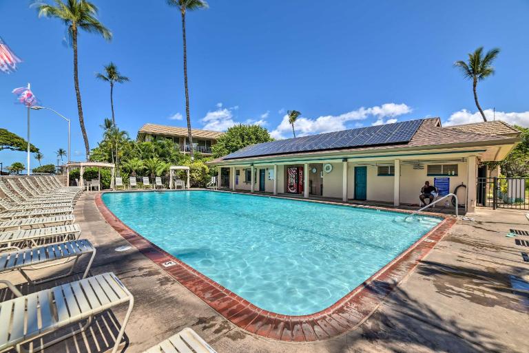Beautiful Kihei Condo - Walk to the Beach! - B&B Kīhei