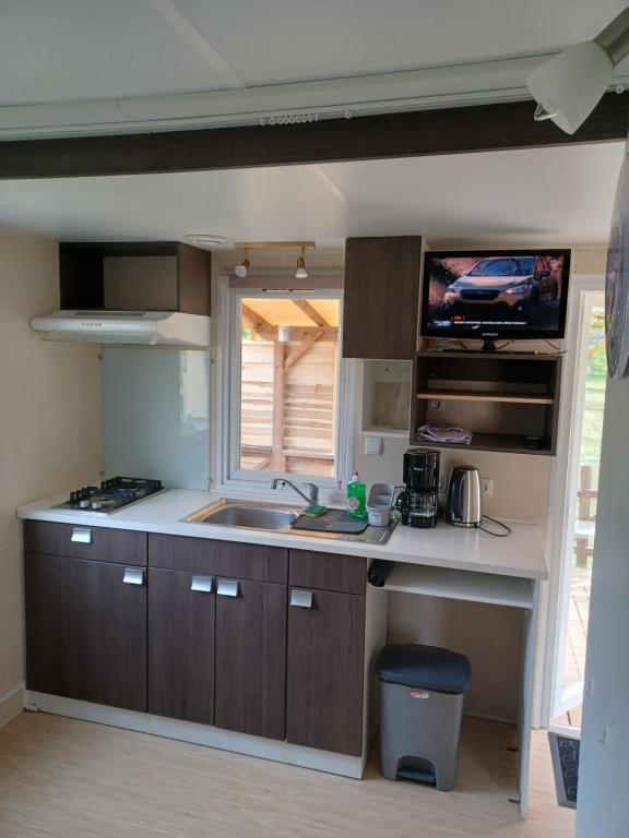 logement entier wifi climatisation stationnement gratuit - Bed and Breakfast Voiron