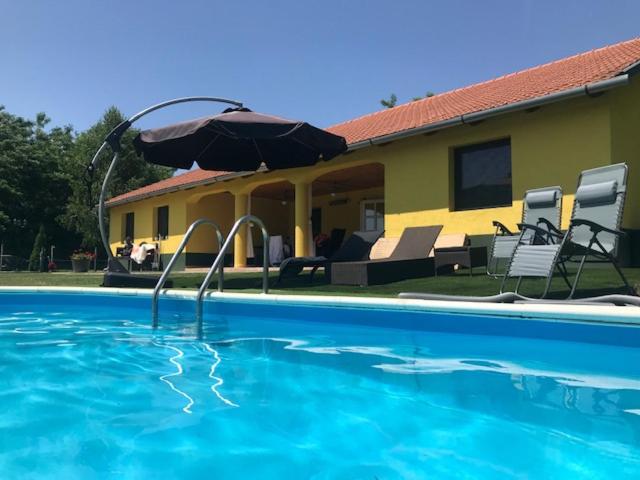 Sunshine Tanya - B&B Nagykőrös