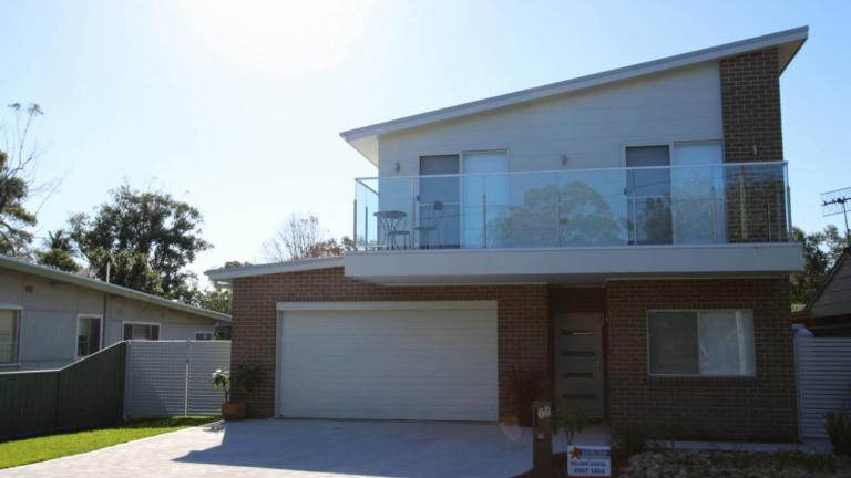 Lindyloo 13 Binda St, Hawks Nest - Bed and Breakfast Hawks Nest