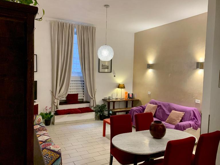 Chroma Apt Farinone 28 - B&B Roma