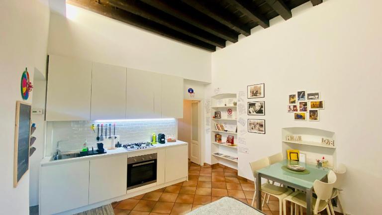 Sweet Apartment Milano Navigli S1 - Bed and Breakfast Milaan