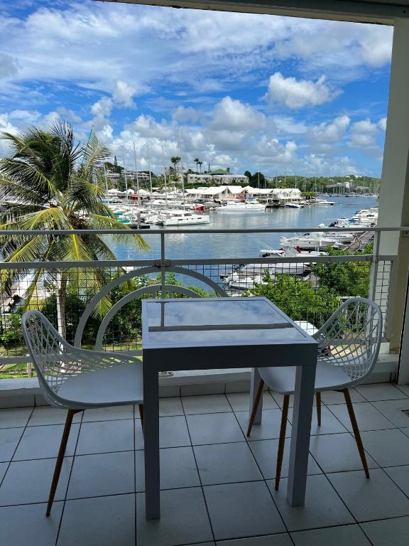 Studio cosy Vue Marina - Bed and Breakfast Le Gosier