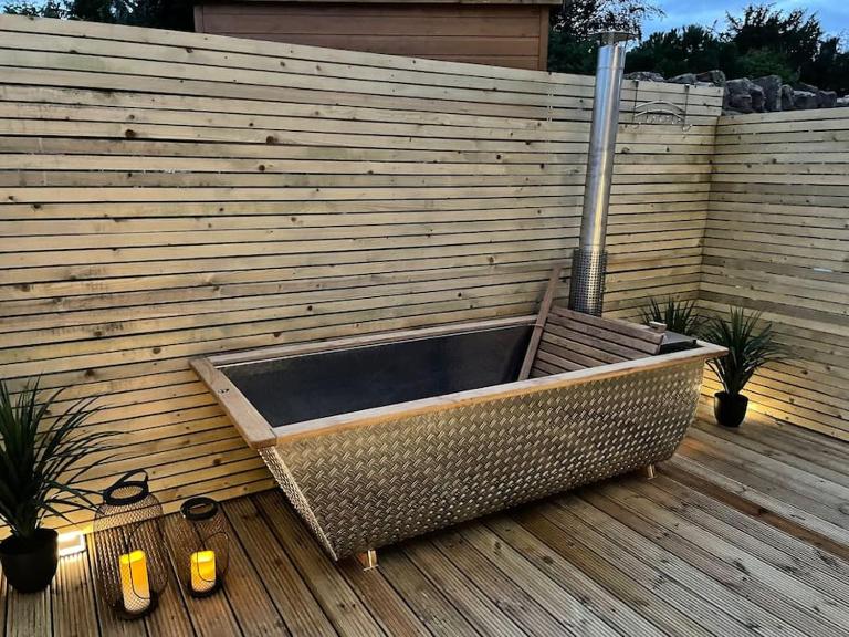 Hill Garth Cottage - 2 Bed with Wood Burning Hot Tub - B&B Wooler