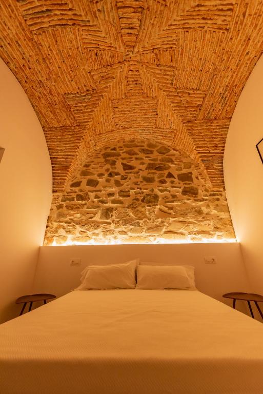 Galarza Deluxe Casa XVI-XVII Parking privado Gratis - B&B Cáceres