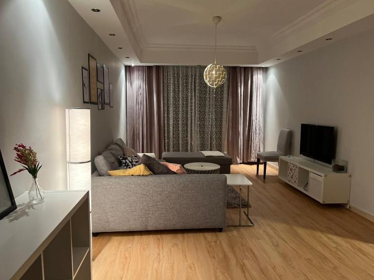Ronza Elegant Apartment - Bed and Breakfast Amman