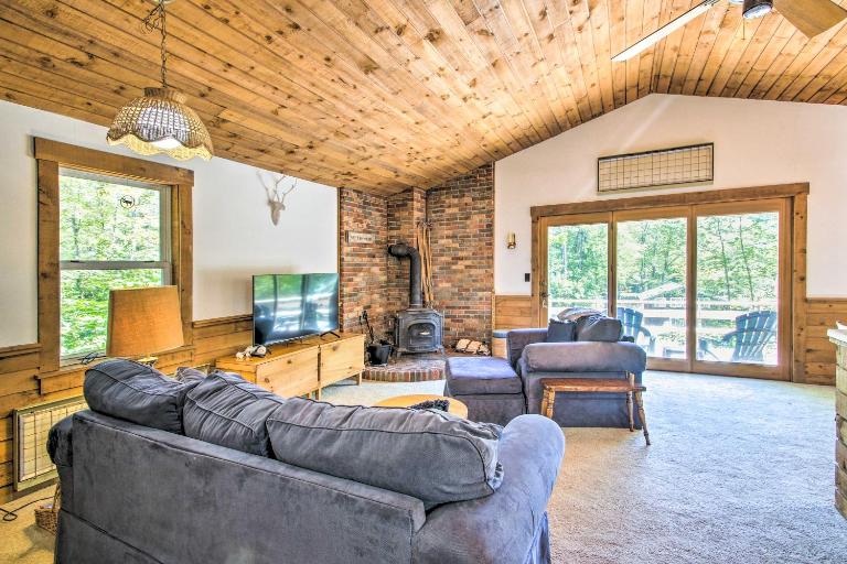 Cozy North Conway Home: Walk to Slopes & Dtwn - B&B North Conway