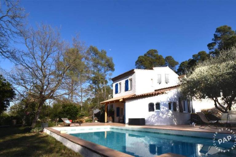 Studio en duplex indépendant - B&B Brignoles