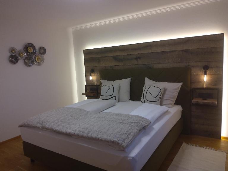 Ferienwohnungen Kienesberger - B&B Tiefgraben
