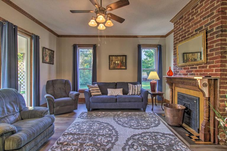 Mtn Views & Idyllic Setting! Clifton Forge Retreat - Ferienwohnung Clifton Forge