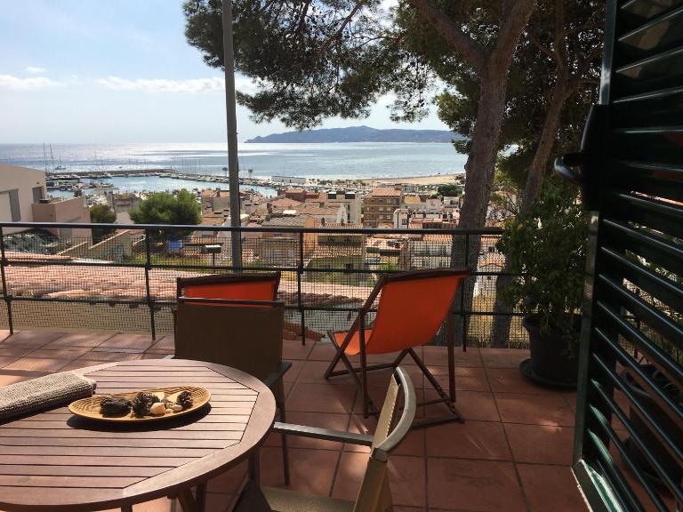 Apartamento Islas Medas WIFI y PARKING GRATIS - B&B l'Estartit