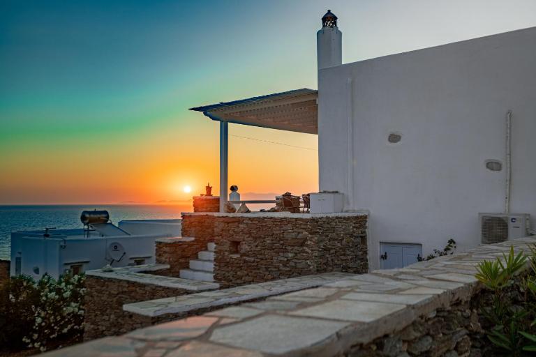 Irilena's guest house - B&B Fáros