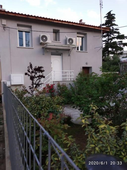 Anadora 2: Hospitable stone house with yard - B&B Alexandroupoli