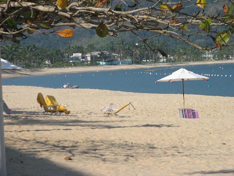 Apartamento a 50m da areia - Praia da Tabatinga - B&B Caraguatatuba