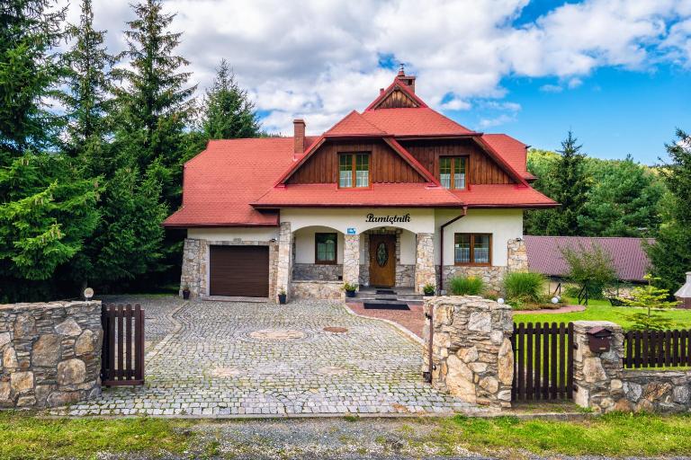 Willa Pamiętnik - Bed and Breakfast Stronie Śląskie