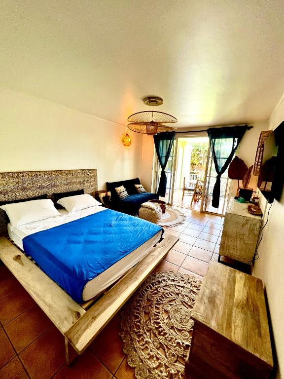 BEAU STUDIO RENOVE AU SEIN D'UN MAGNIFIQUE COMPLEXE HOTELIER - B&B Sainte-Luce
