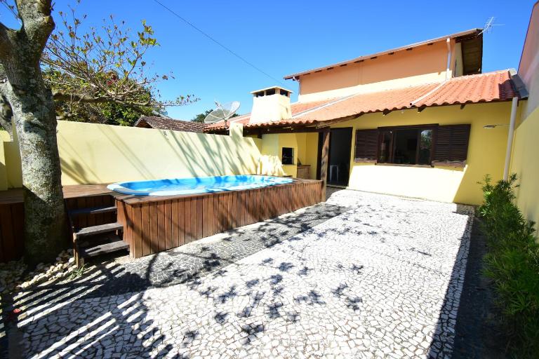 Casa Canela, 450 mts da Praia de Mariscal. - Ferienwohnung Bombinhas