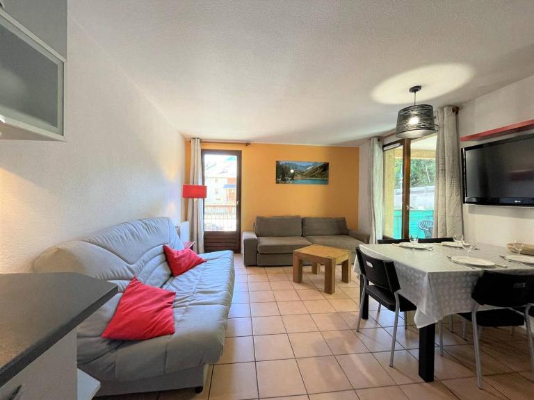 Spacieux T3 à Briançon - 6 pers, 2 balcons, parking, proche télécabine et commerces - FR-1-330C-134 - B&B Briançon