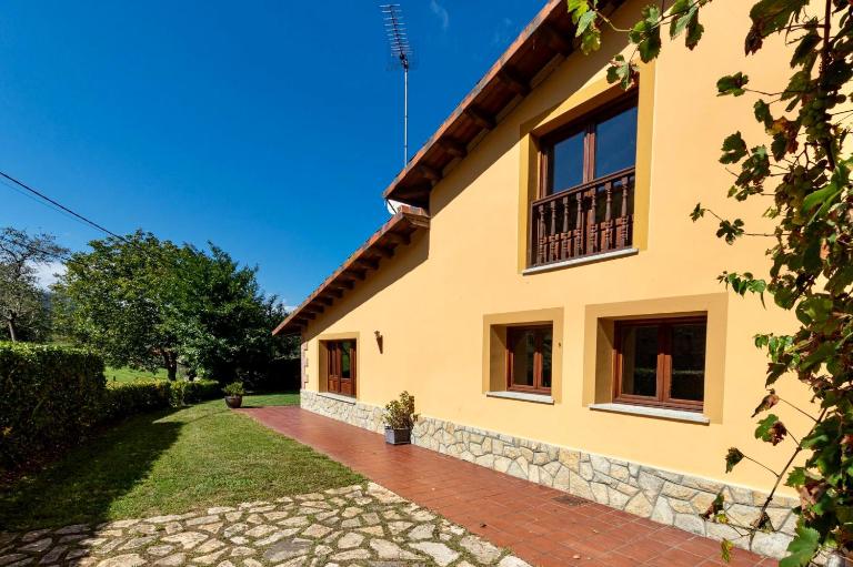 Casa Rural La Escallada - Bed and Breakfast Turanzas