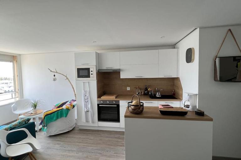Superbe appartement rénové avec vue magnifique - B&B Gruissan