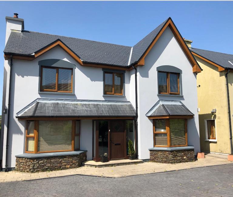 Picturesque Riverside Home - Ferienwohnung Cahersiveen