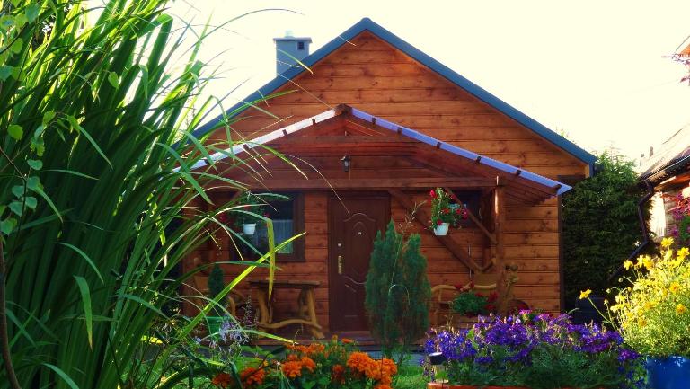 Cztery Pory Roku - Domek - B&B Pszczeliny
