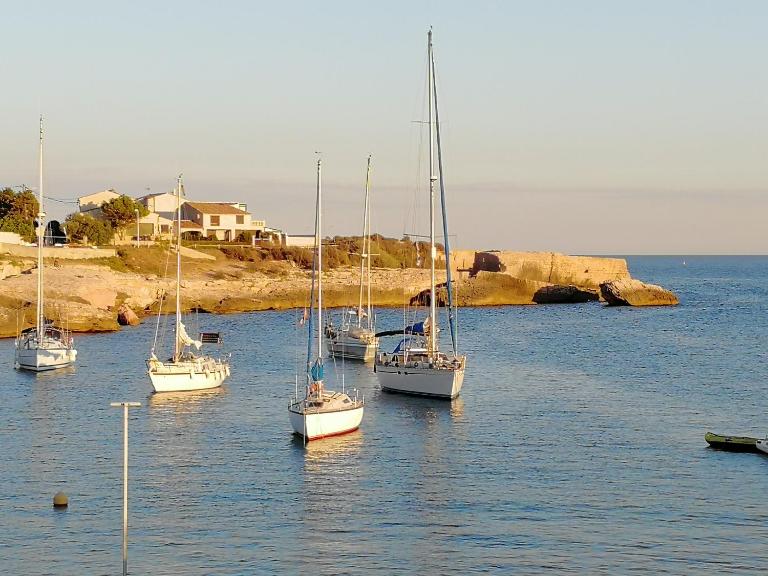 Maison de village gîte T3 La Côte Bleue - B&B Martigues