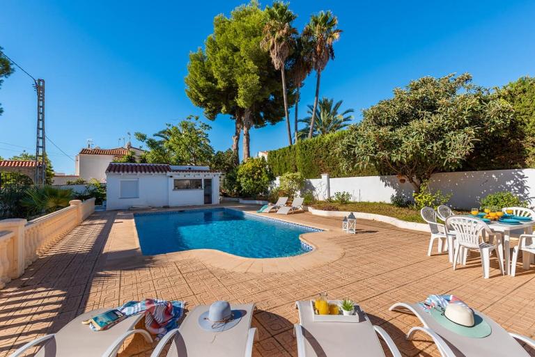 Villa Watsi - PlusHolidays - B&B Calpe