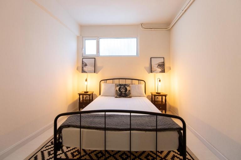 Malvina's Dream 2. Lower Ground Renovated Getaway - B&B Aígio