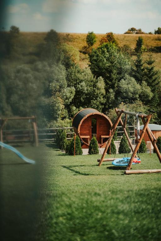 Jeleni Jar Apartamenty - B&B Duszniki-Zdrój