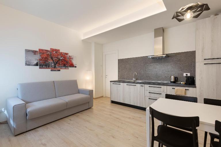 Max 14 - Ferienwohnung Stresa