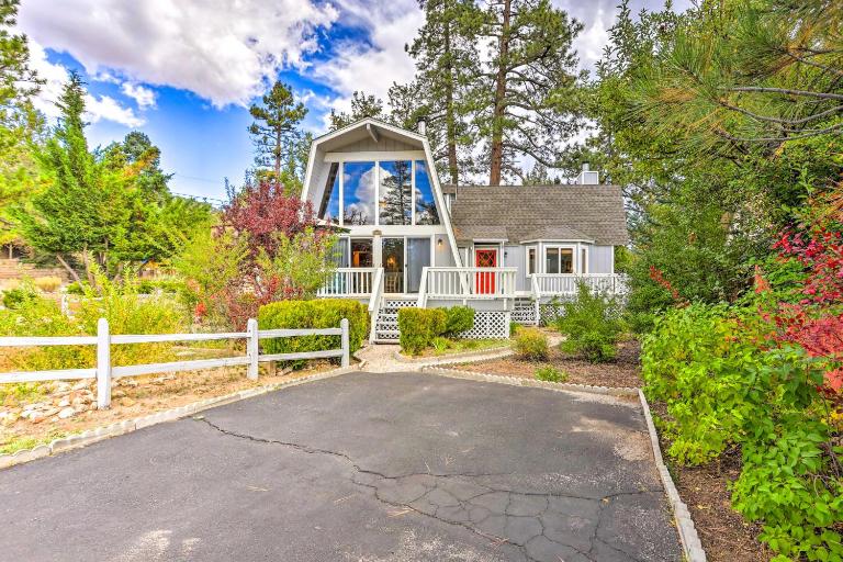 'Château Forêt' in Big Bear w/ Hiking Trail Access - Ferienwohnung Big Bear City