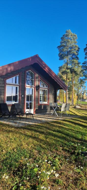Lakeside log cabin Främby Udde Falun - B&B Falun