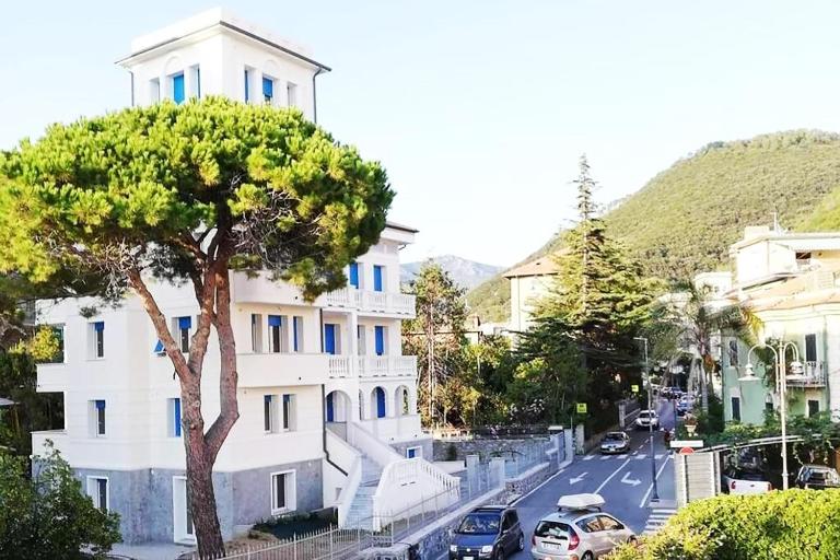 Villa Schiaffino Appartamento al Primo Piano - B&B Deiva Marina