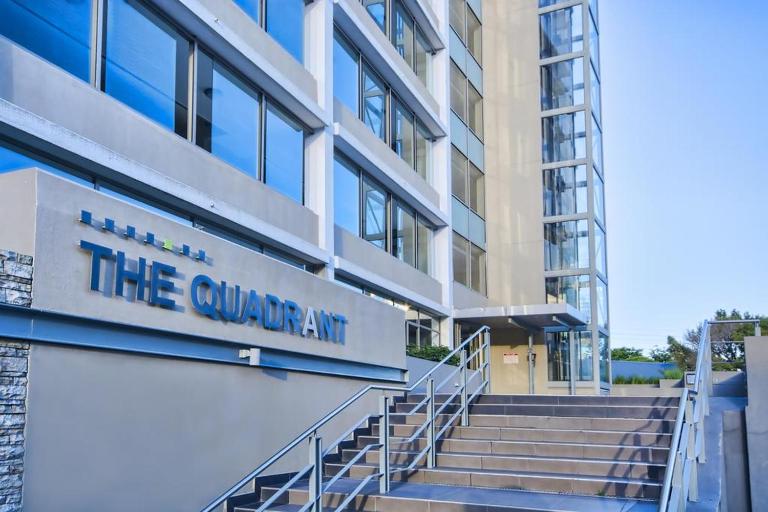 The Quadrant, G505 - B&B Cape Town