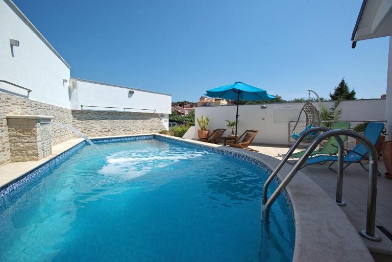 Apartment Villa Holiday II - Bed and Breakfast Pula