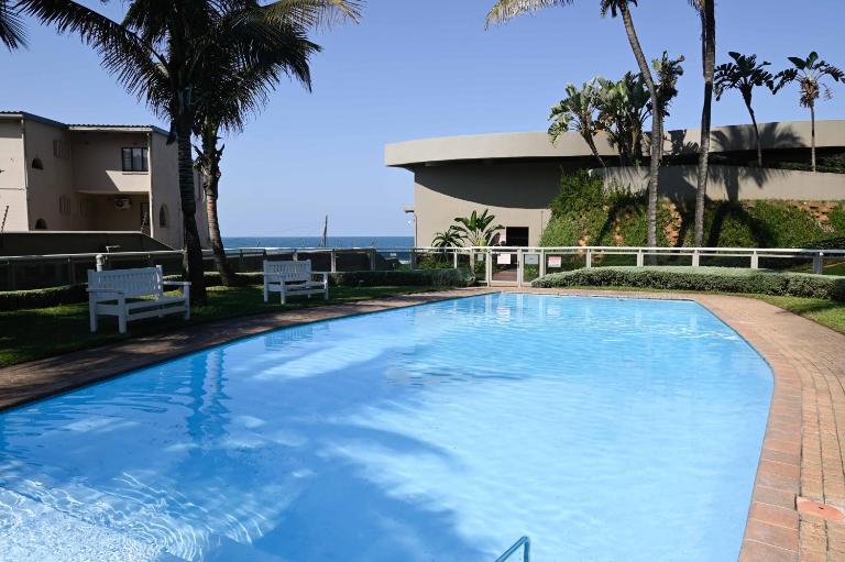 Surfside Ballito - Family Only - B&B Ballito