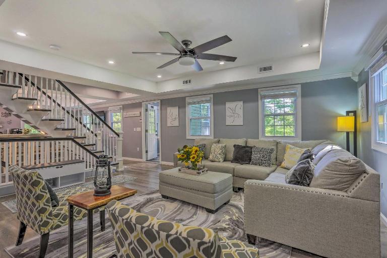 Stunning South Fallsburg Home w/ Pool & Deck! - B&B South Fallsburg