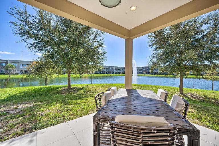 Upscale Townhome Close to Walt Disney World! - B&B Orlando