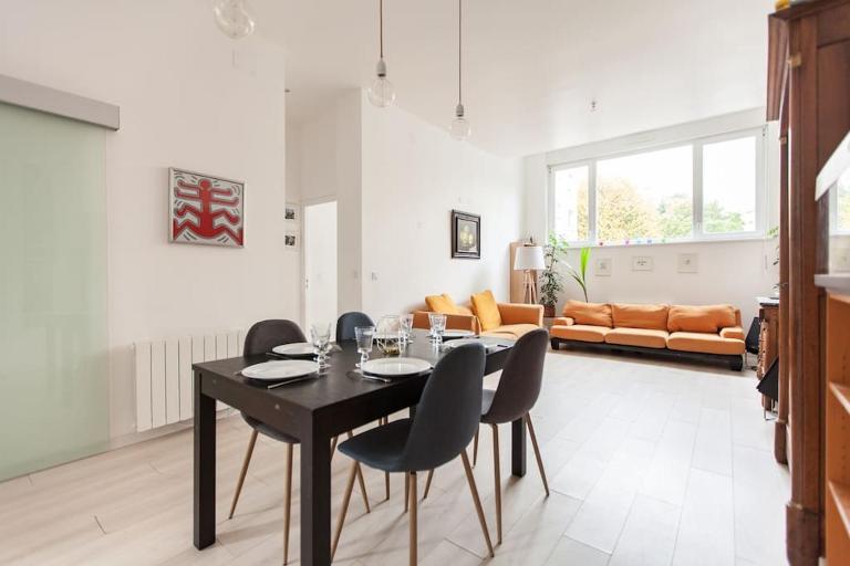 R Appartement Cosy Orangerie 120 m2 pour 6 personne parking gratuit proche centre - Chambres d'hôtes Strasbourg